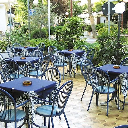 Hotel Aquila D'Oro Misano Adriatico Dış mekan fotoğraf