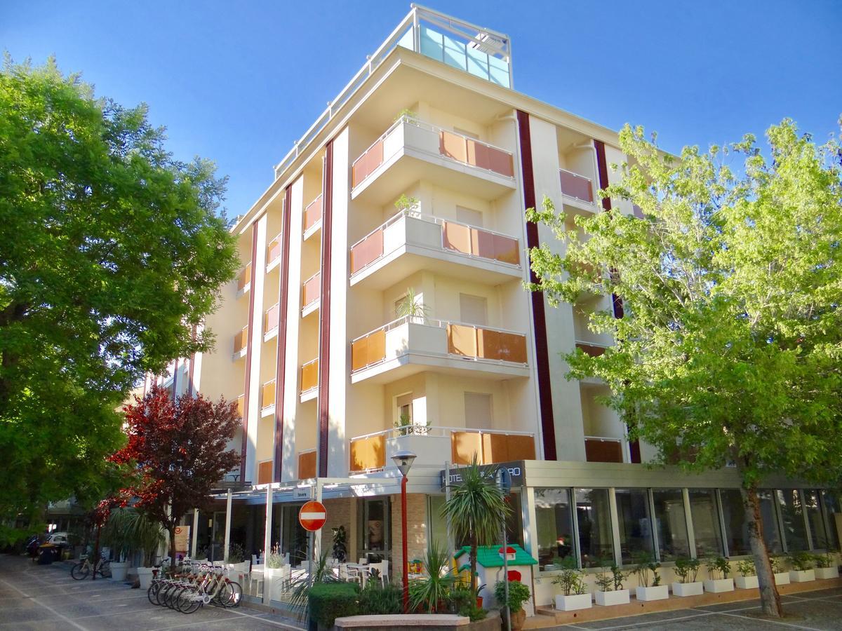 Hotel Aquila D'Oro Misano Adriatico Dış mekan fotoğraf
